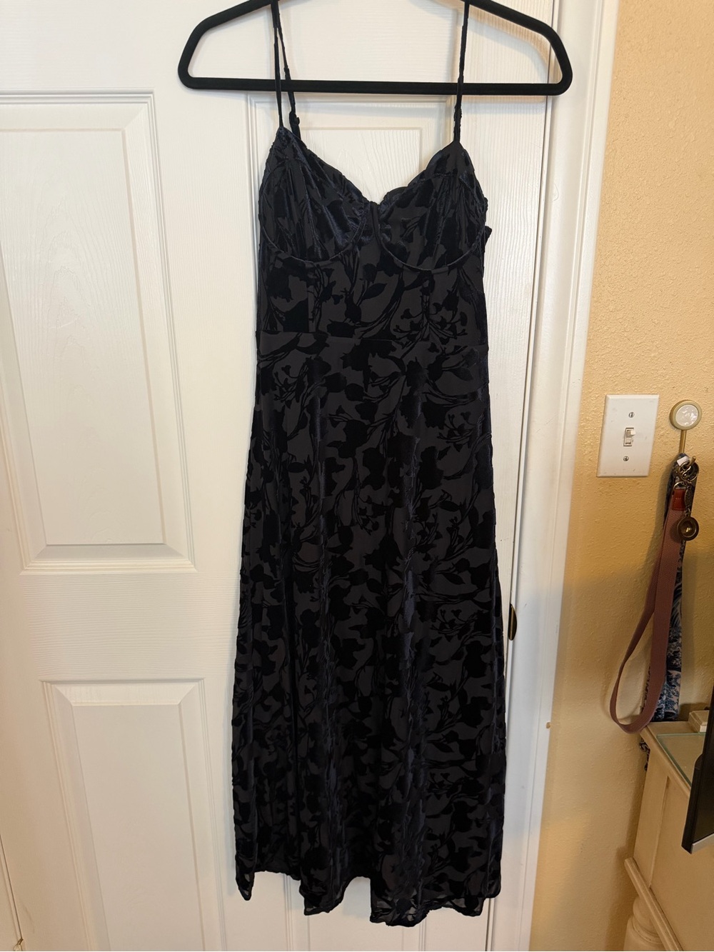 Astr Velvet Burnout Dark Blue Looks Black Maxi Slip Dress - Picture 1 of 5
